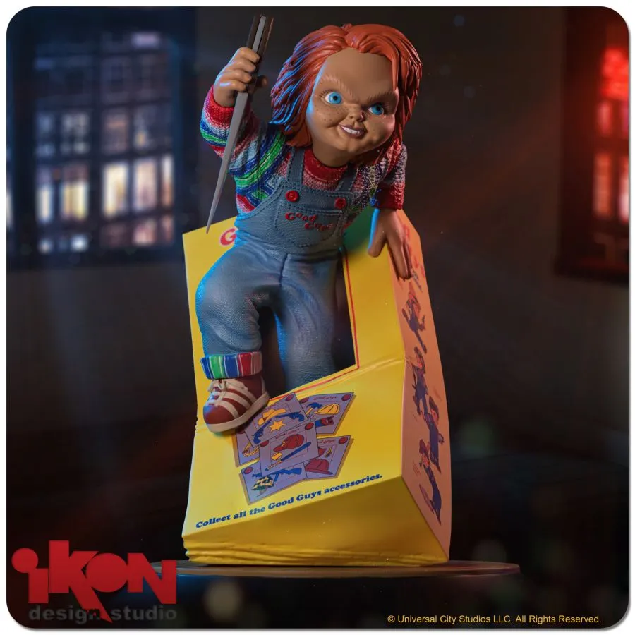 Child's Play - Chucky Breaking Free From Box PVC Statue
