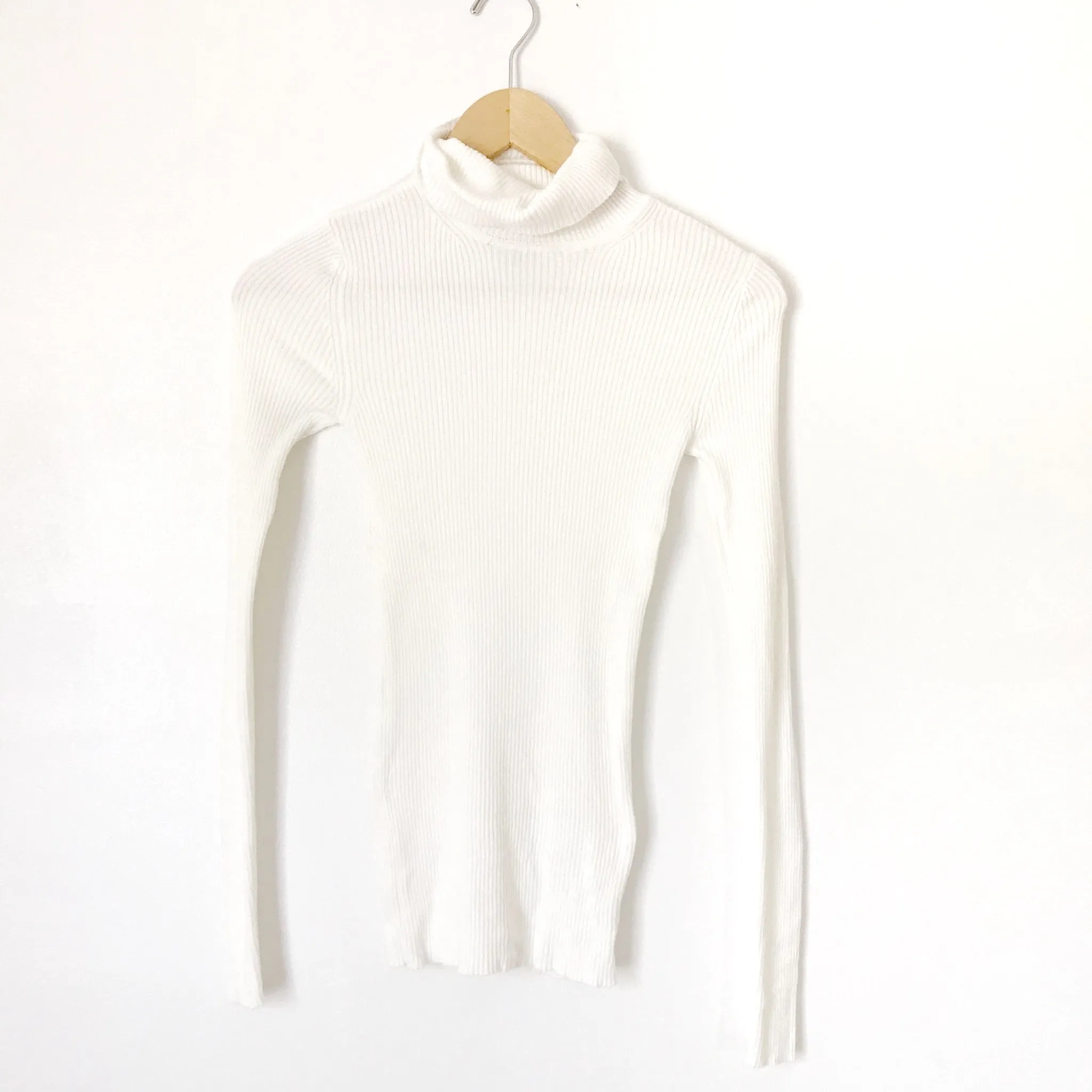 Express White Ribbed Long Sleeve Turtleneck- Size XS