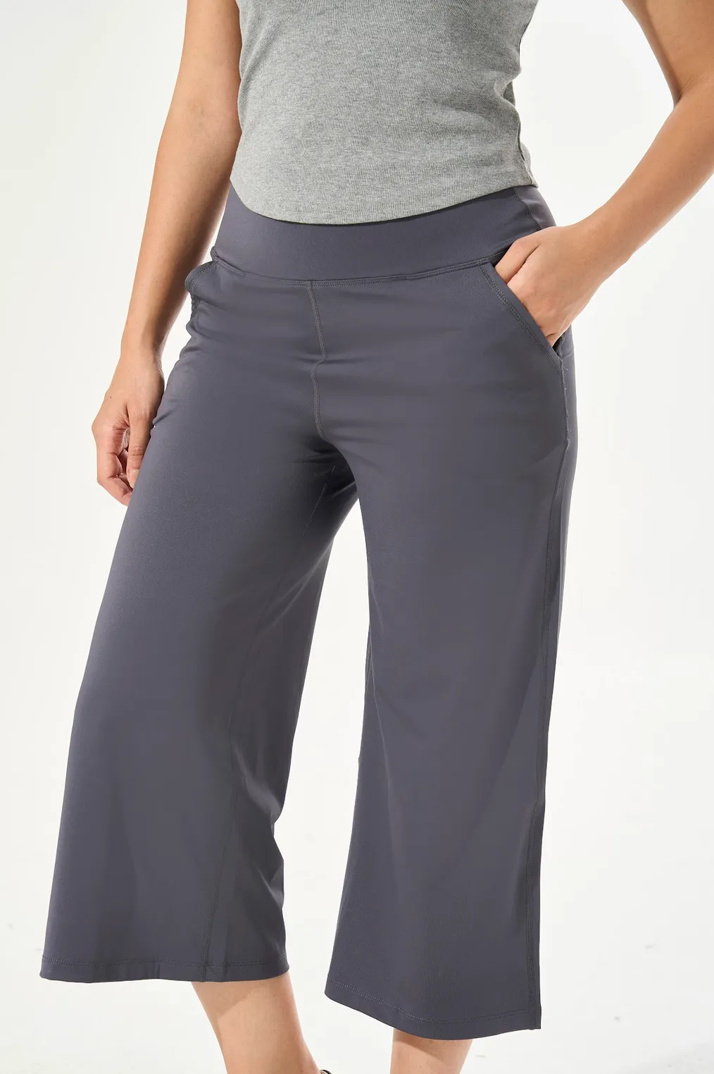 Tangs Display - [Petite Collection] Cooling & Buttery Soft Lush Cropped Pants With Stretchable Waistband & Pockets